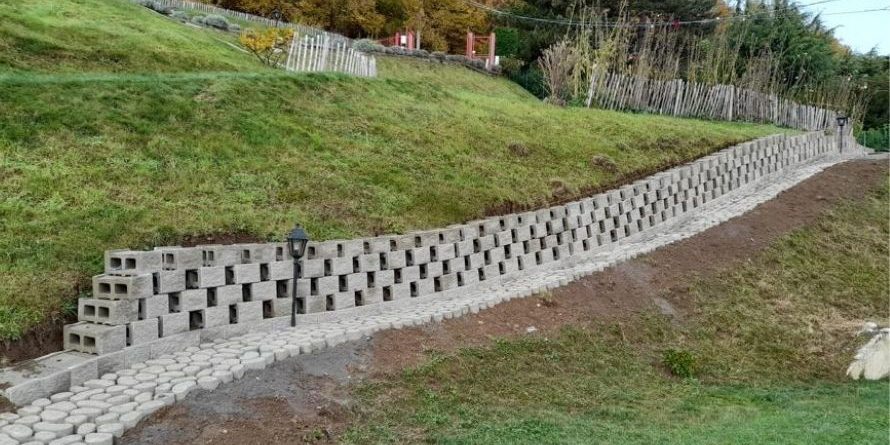 Estate in giardino con i Blocchi Gallotta spa