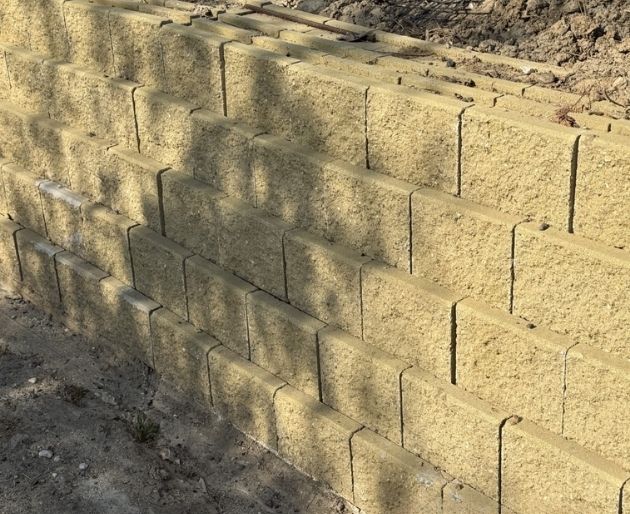 Estate in giardino con i Blocchi Gallotta