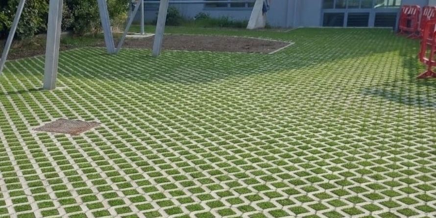 Gallotta spa – Green Cross e pavimentazioni erbose per vivere il giardino d’estate