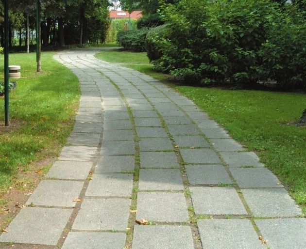 Lastre - Le 5 pavimentazioni esterne più adatte a cortili e giardini privati - Gallotta spa