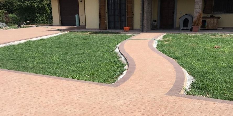 Le 5 pavimentazioni esterne più adatte a cortili e giardini privati Gallotta spa